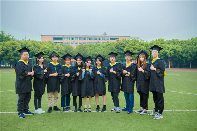 最美畢業(yè)季|此去繁花似錦，歸來仍是少年！