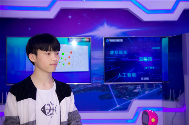 誰(shuí)說(shuō)熱愛(ài)游戲動(dòng)漫不能青春熱血？