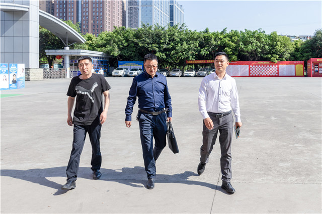 堅(jiān)定信念跟黨走 脫貧致富奔小康