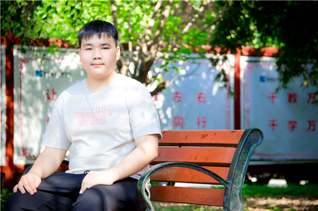 白宇翔|初中輟學，沒有技術(shù)怎么辦？選對專業(yè)很重要！