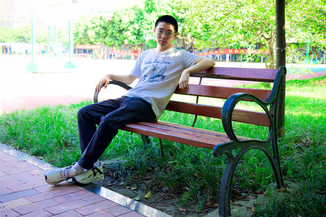 王純菲|輟學(xué)路上，重拾希望與未來不期而遇