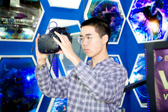 走出陰霾，相信不遠(yuǎn)處就有勝利的曙光