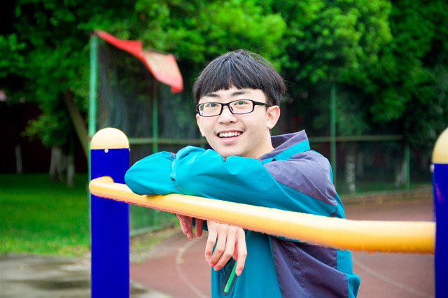 涅槃重生，工作兩年后，選擇新華重新出發(fā)