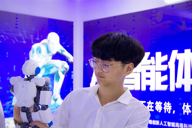 選擇不對(duì)，努力白費(fèi)！擇校選專業(yè)就選大品牌！