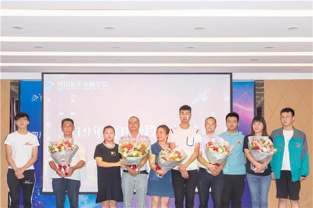 結(jié)課答辯分享會：半年收入6萬+，她們是怎么做到的？