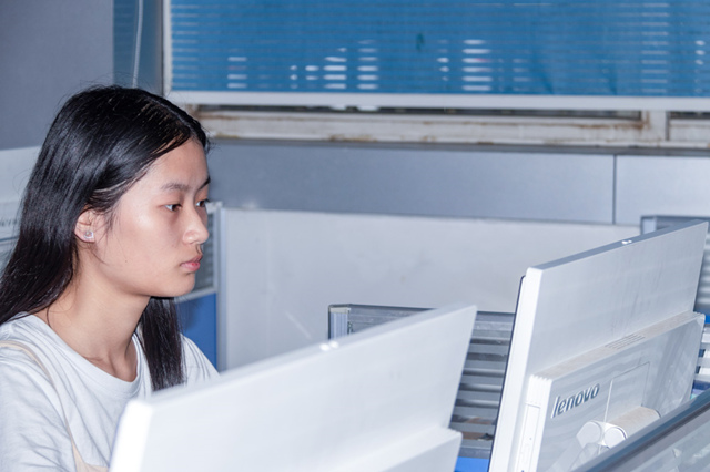 在校學習不到一年，半年收入6W+,她們是如何做到的？