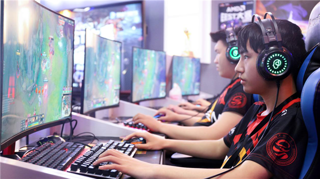 【媒體關(guān)注】新華繽紛校園生活 寓教于樂