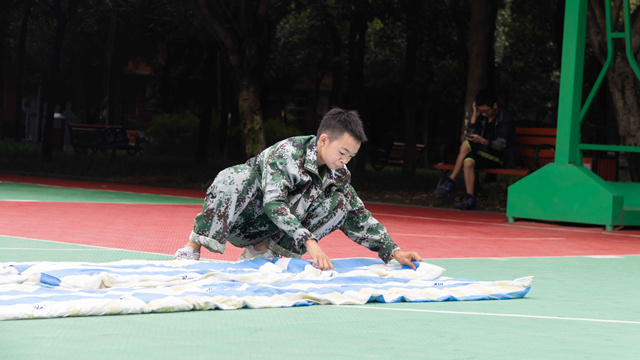 新生故事|不向生活低頭，我來新華證明自己 