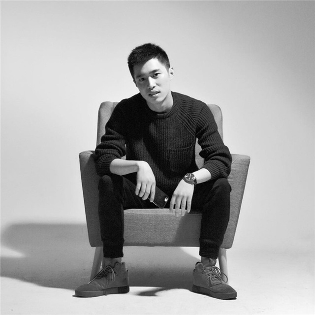 【讓蝴蝶飛過滄?！坎┞動谛氯A，耀眼于藍天