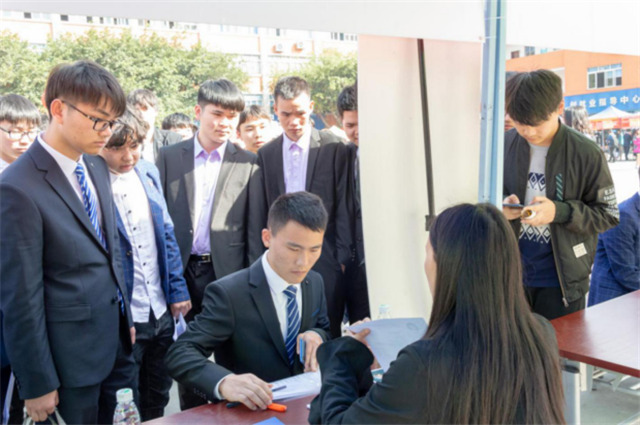 職業(yè)教育遍地開花，如何選擇一所好學(xué)校？