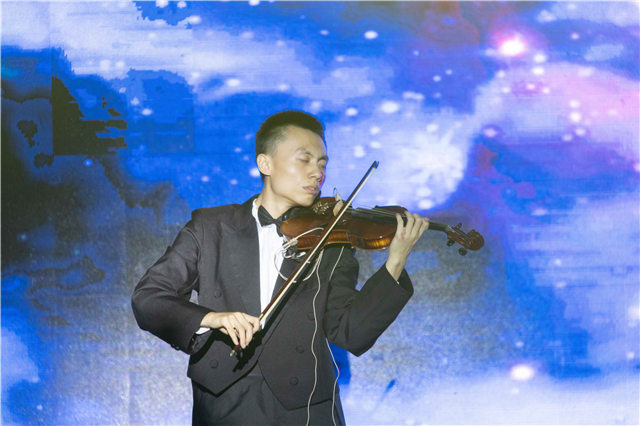 多圖預(yù)警，四川新華“慶國(guó)慶·迎新生”大型文藝晚會(huì)精彩回顧！