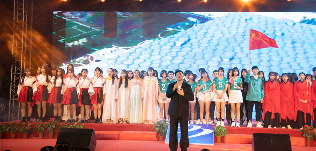 多圖預(yù)警，四川新華“慶國(guó)慶·迎新生”大型文藝晚會(huì)精彩回顧！