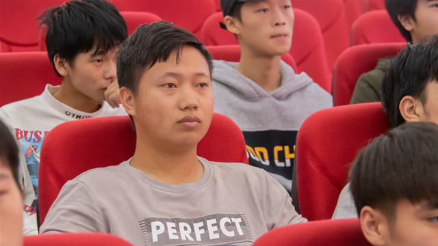 智聯(lián)大咖走進(jìn)四川新華：2019互聯(lián)網(wǎng)人才就業(yè)前景大好！