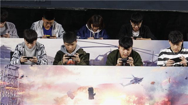 四川新華電競(jìng)隊(duì)再獲佳績(jī)，將赴清華大學(xué)參加決賽！