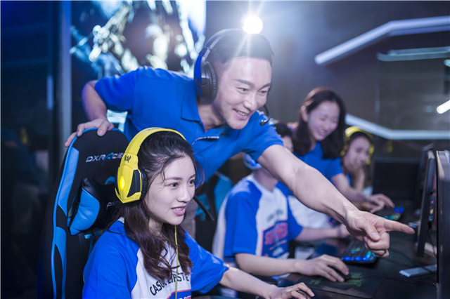 四川新華電競(jìng)隊(duì)再獲佳績(jī)，將赴清華大學(xué)參加決賽！