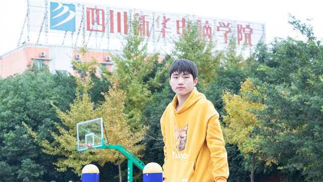 王銀生:表姐推薦我來新華學技術