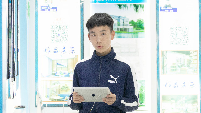 不愿荒廢青春，我來新華開啟新人生