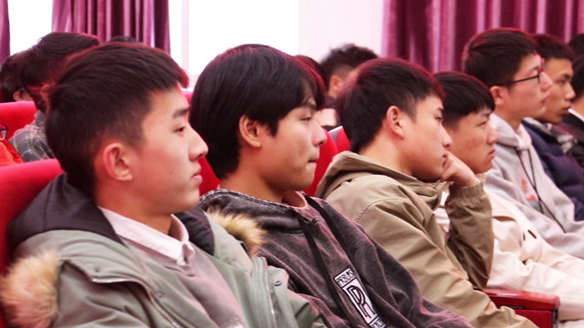 名企大咖進(jìn)校園，職場(chǎng)干貨學(xué)不停! 