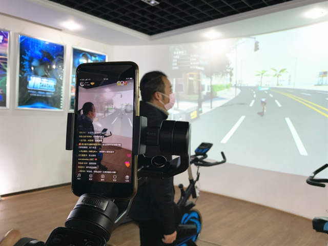 足不出戶(hù)，四川新華電腦學(xué)院帶您一對(duì)一參觀校園