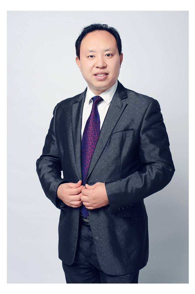 【優(yōu)秀教師專訪】做學(xué)生成長(zhǎng)成才的引路人