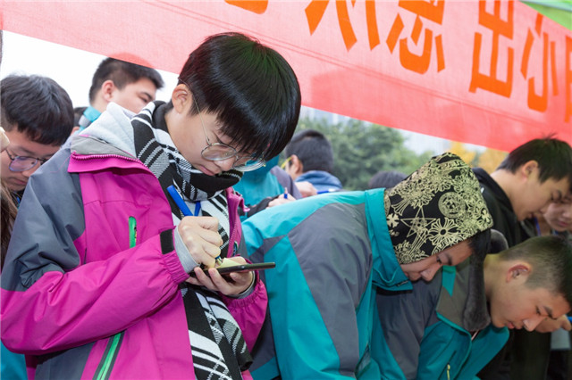 【媒體關(guān)注】新華德育教育，讓品德成就美好