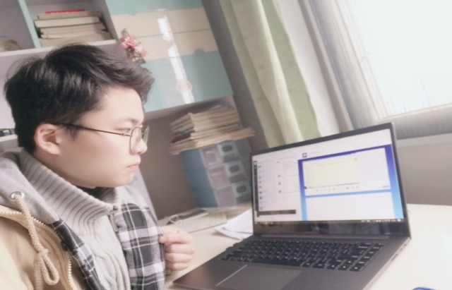 居家學習嚴要求，自律使我更自由