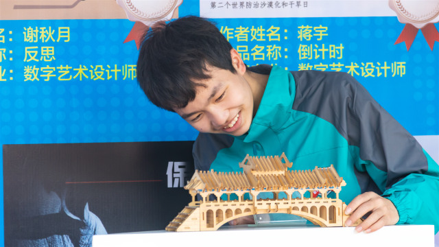 三人結(jié)伴來新華，老朋友再做新同學(xué)！