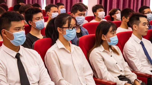 四川新華2020第一批名企定向班畢業(yè)生歡送會(huì)圓滿落幕