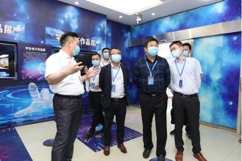 重磅！新華教育集團(tuán)與華為正式達(dá)成全面合作