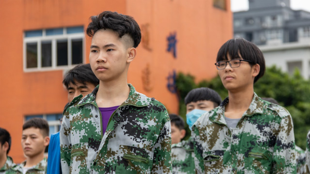 新生的第一課，軍訓(xùn)生活打響了新生活的第一槍！