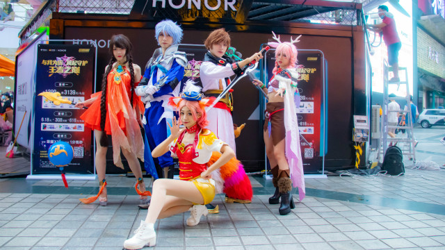 電競(jìng)少年又雙叒叕奪得冠軍，新華行走中的冠軍！