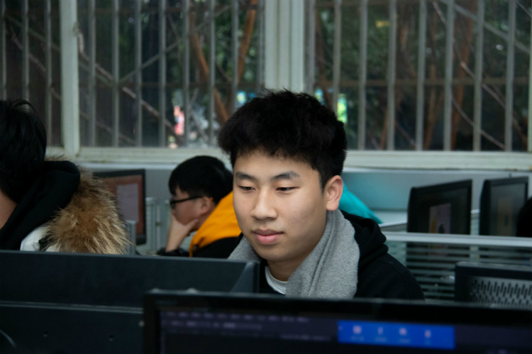 少年當自強，來新華圓兒時夢想