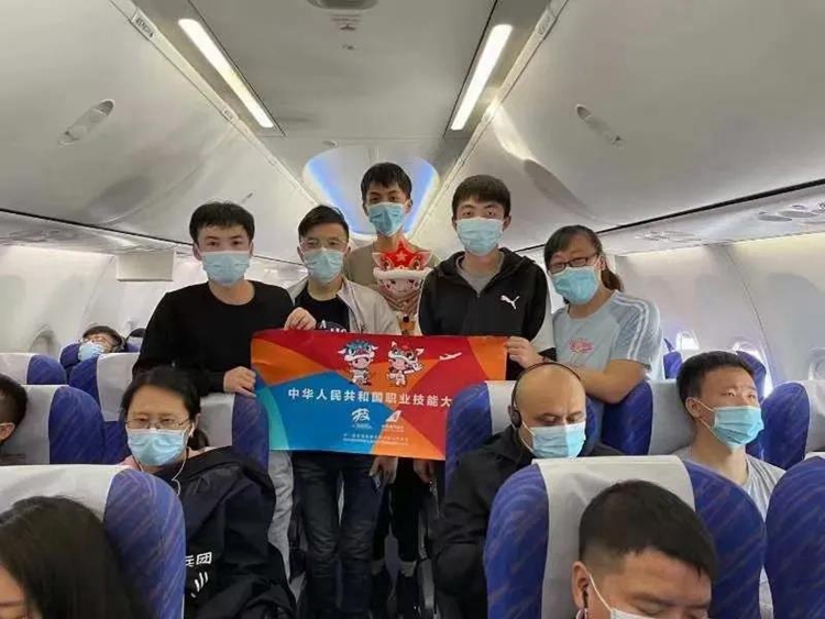 國賽直擊！新華學(xué)子實力出征，強(qiáng)技能、真水平！