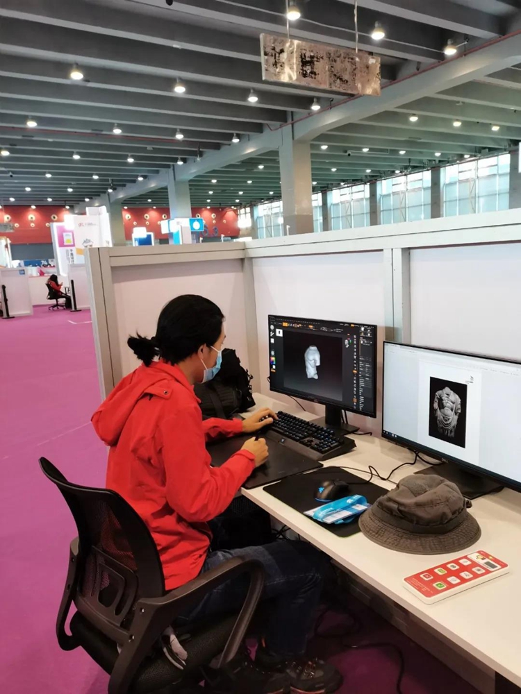 國賽直擊！新華學(xué)子實力出征，強(qiáng)技能、真水平！