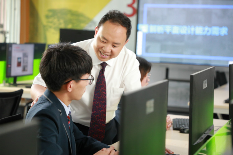 清晨中微光下，一位職業(yè)教育老師幸福時刻的自白 