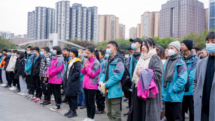 新生見面會開學(xué)的第一課——院長助理寄語