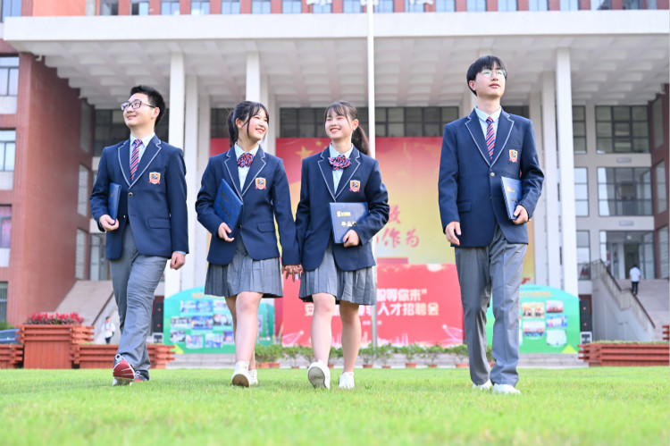 兩會(huì)速遞 | 暖心，讓每個(gè)孩子都有人生出彩的機(jī)會(huì)！