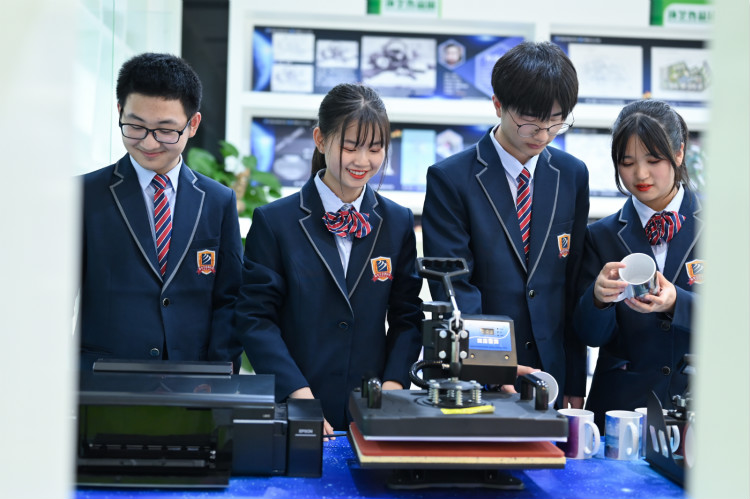 兩會(huì)速遞 | 暖心，讓每個(gè)孩子都有人生出彩的機(jī)會(huì)！