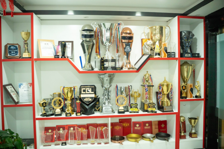 重磅！四川新華又一少年簽約國(guó)內(nèi)頂級(jí)AG俱樂(lè)部！