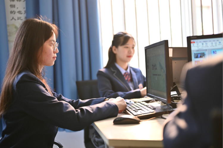 初高成績不理想，找職校？女生學(xué)什么專業(yè)好？