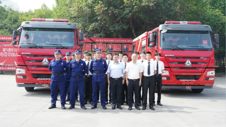 消防演練走進(jìn)四川新華，筑牢安全防火墻