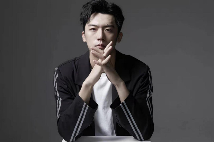 明星進(jìn)校園丨如果你在新華見到了他請不要驚訝！