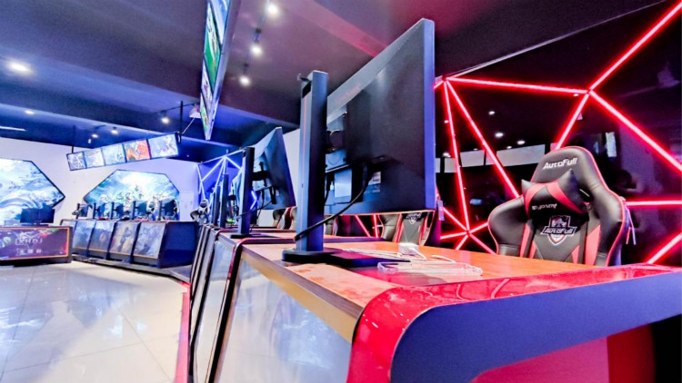 明星進(jìn)校園丨如果你在新華見到了他請不要驚訝！