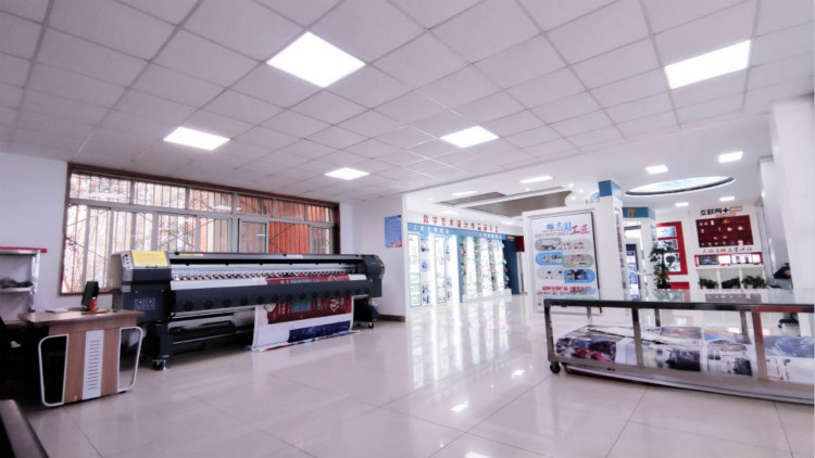 明星進(jìn)校園丨如果你在新華見到了他請不要驚訝！