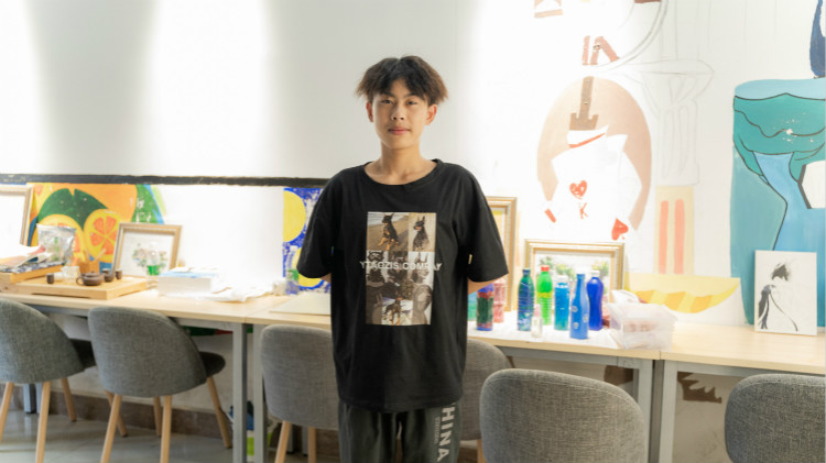 劉鑫毅：這里有不一樣的課堂，不一樣的校園環(huán)境