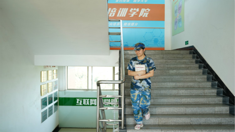 老朋友，新同學(xué)，相約四川新華，再續(xù)同學(xué)緣！