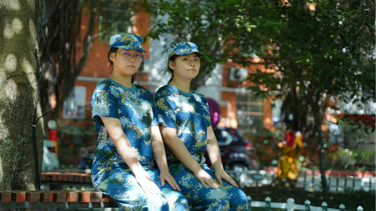 老朋友，新同學(xué)，相約四川新華，再續(xù)同學(xué)緣！