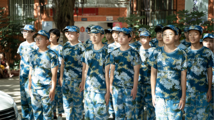 追夢新華人|因為夢想·光芒萬丈！