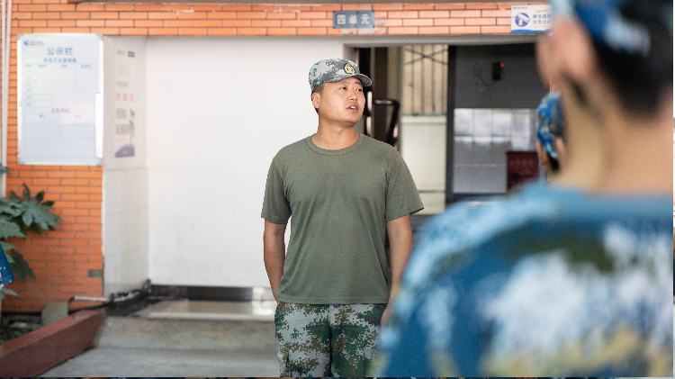當(dāng)你還在觀望時,新華學(xué)子已經(jīng)開始軍訓(xùn)蓄勢待發(fā)了