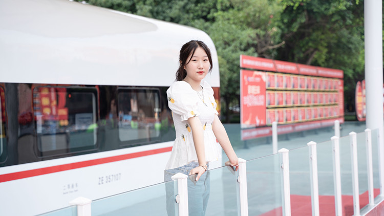 轉(zhuǎn)校來(lái)四川新華，我找到了久違的成就感！